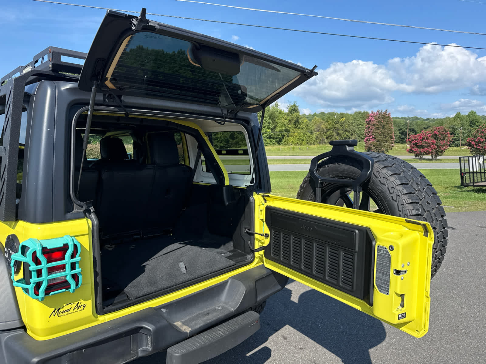 2023 Jeep Wrangler 4-Door Sport 4x4