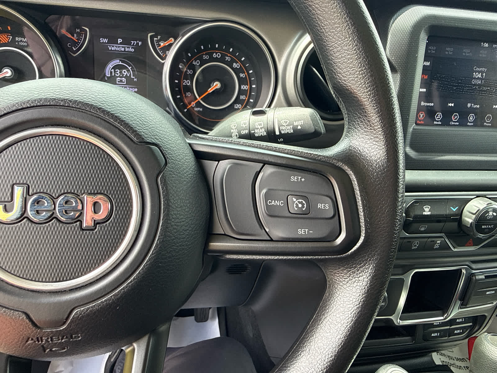 2023 Jeep Wrangler 4-Door Sport 4x4
