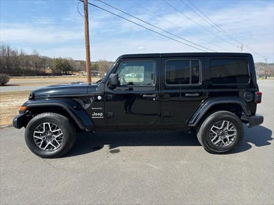 2024 Jeep Wrangler 4-Door Sahara 4x4
