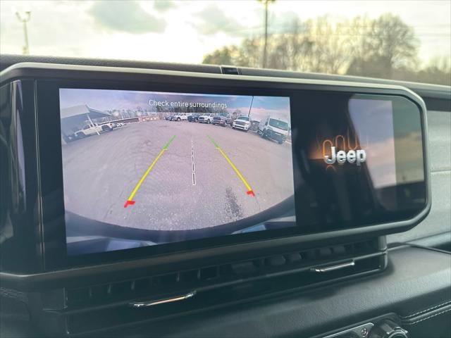 2024 Jeep Wrangler 4-Door Sahara 4x4