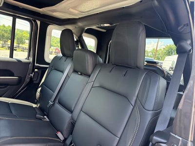 2025 Jeep Wrangler 4-Door Sahara 4x4
