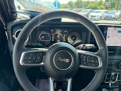 2025 Jeep Wrangler 4-Door Sahara 4x4