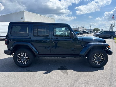2025 Jeep Wrangler 4-Door Sahara 4x4