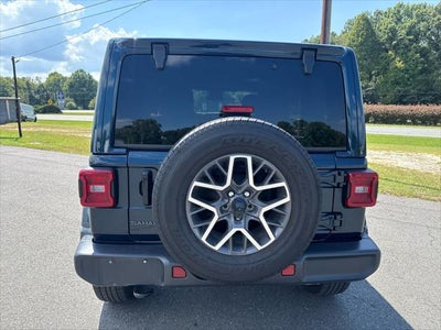 2025 Jeep Wrangler 4-Door Sahara 4x4