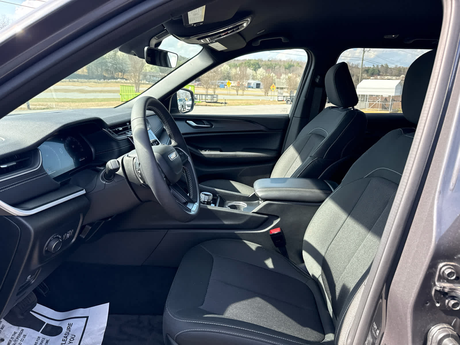 2025 Jeep Grand Cherokee Laredo 4x4