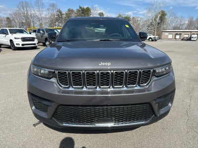2025 Jeep Grand Cherokee Laredo 4x4