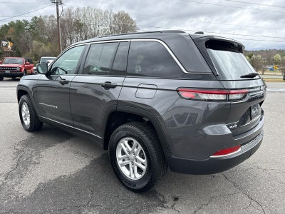 2025 Jeep Grand Cherokee Laredo 4x4