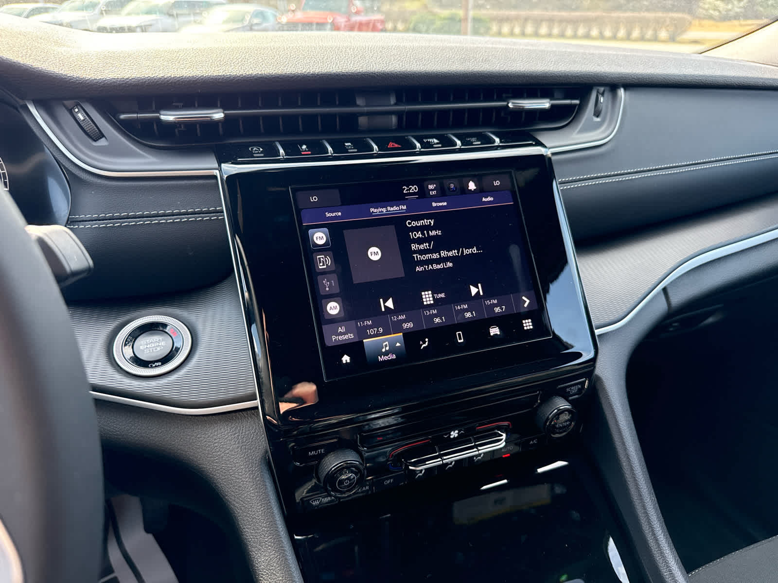 2025 Jeep Grand Cherokee Laredo 4x4