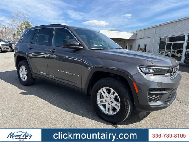 2025 Jeep Grand Cherokee Laredo 4x4