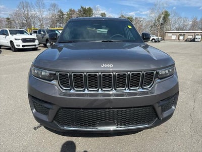 2025 Jeep Grand Cherokee Laredo 4x4