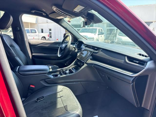 2025 Jeep Grand Cherokee Altitude 4x4