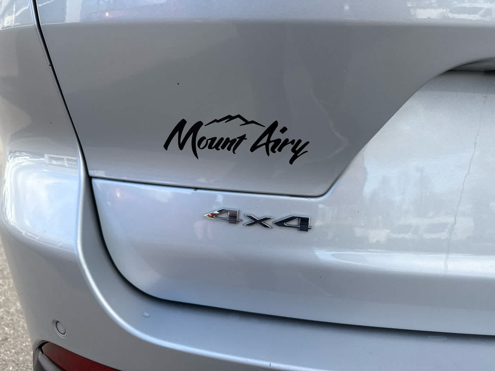 2023 Jeep Grand Cherokee L Laredo 4x4