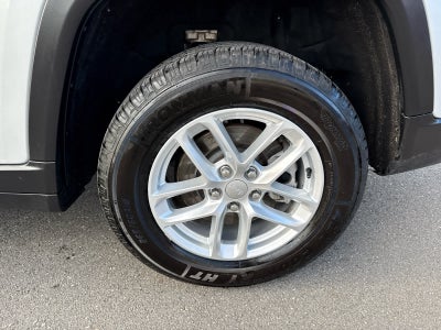 2023 Jeep Grand Cherokee L Laredo 4x4