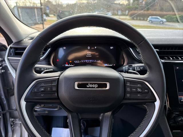 2023 Jeep Grand Cherokee L Laredo 4x4