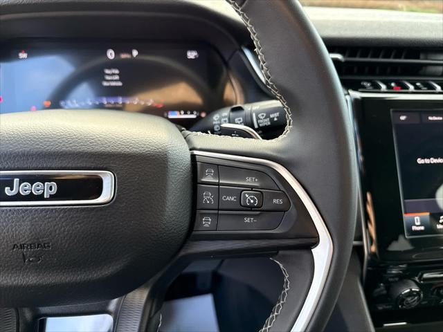 2023 Jeep Grand Cherokee L Laredo 4x4