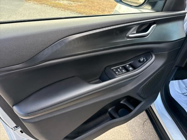 2023 Jeep Grand Cherokee L Laredo 4x4