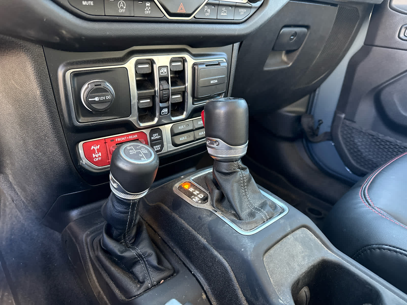 2024 Jeep Wrangler 4-Door Recon 4x4