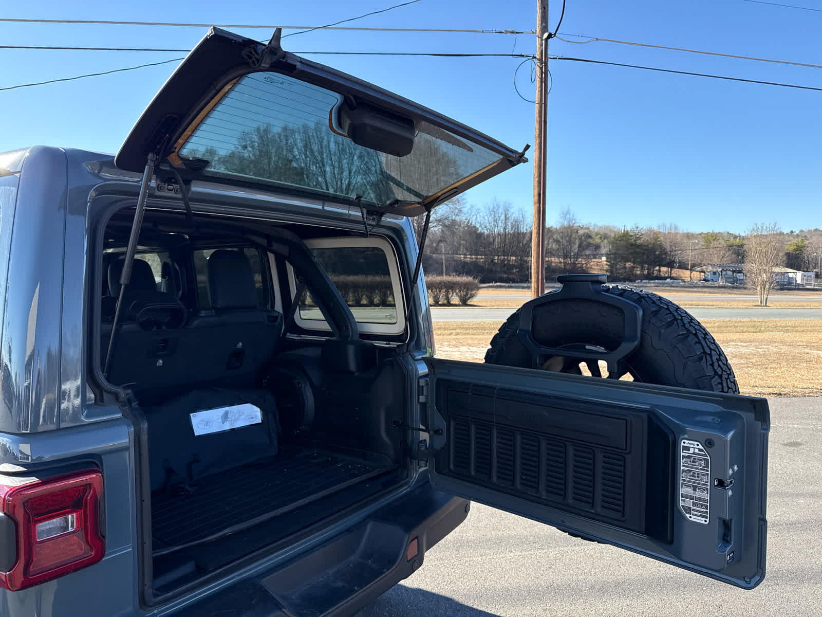 2024 Jeep Wrangler 4-Door Recon 4x4