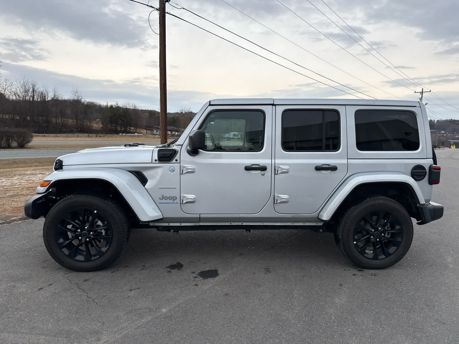 2024 Jeep Wrangler 4xe Sahara 4xe