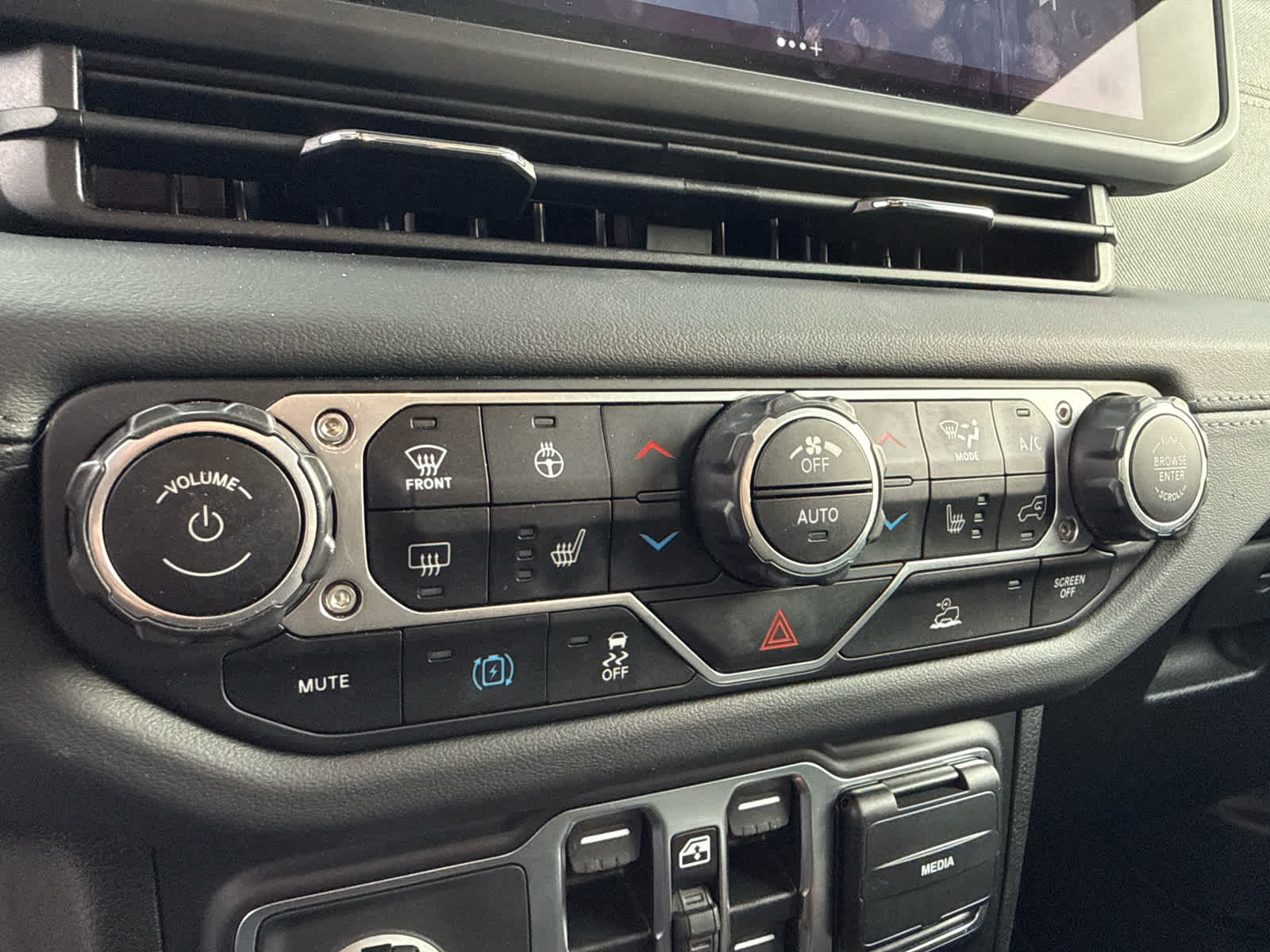 2024 Jeep Wrangler 4xe Sahara 4xe