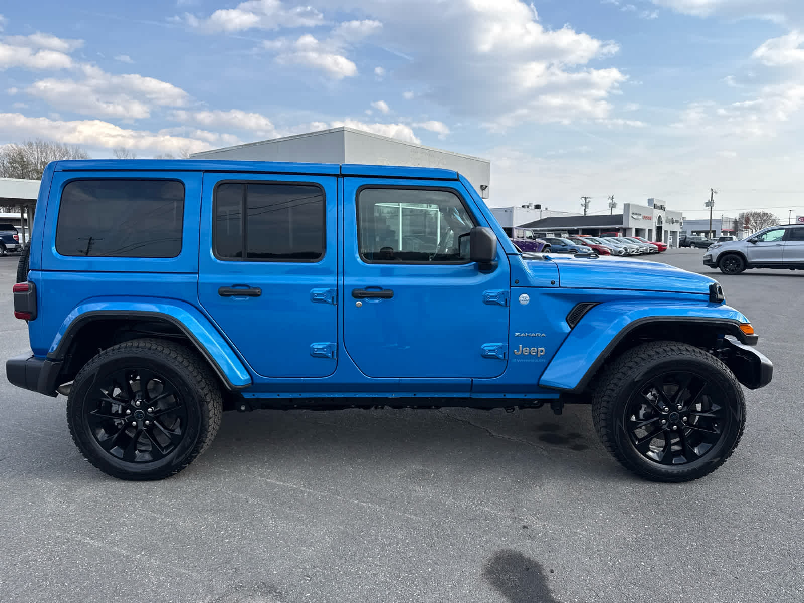 2024 Jeep Wrangler 4xe Sahara 4xe