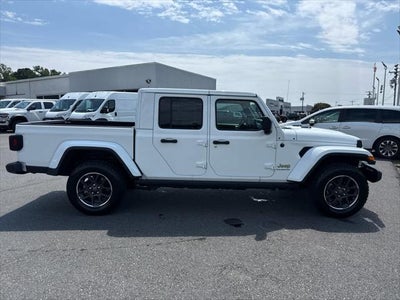 2023 Jeep Gladiator Overland 4x4