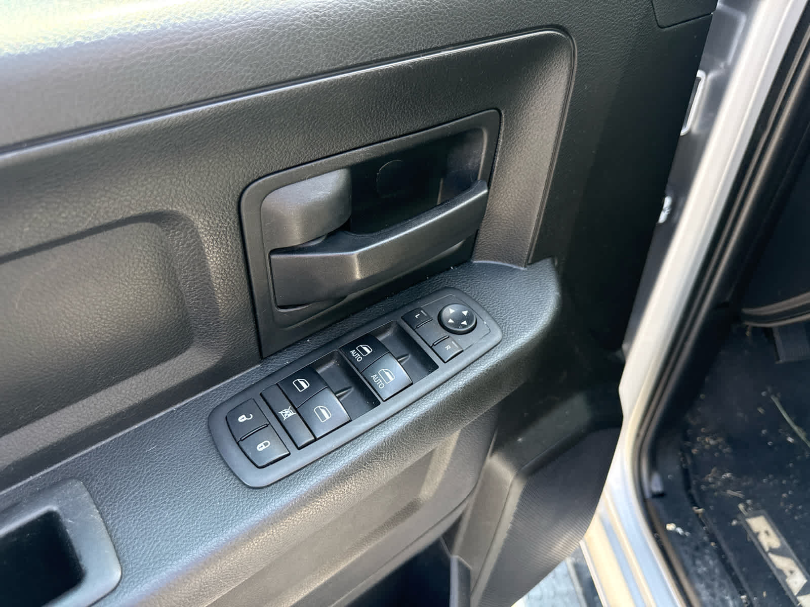 2019 RAM 1500 Classic Tradesman Quad Cab 4x4 6'4' Box