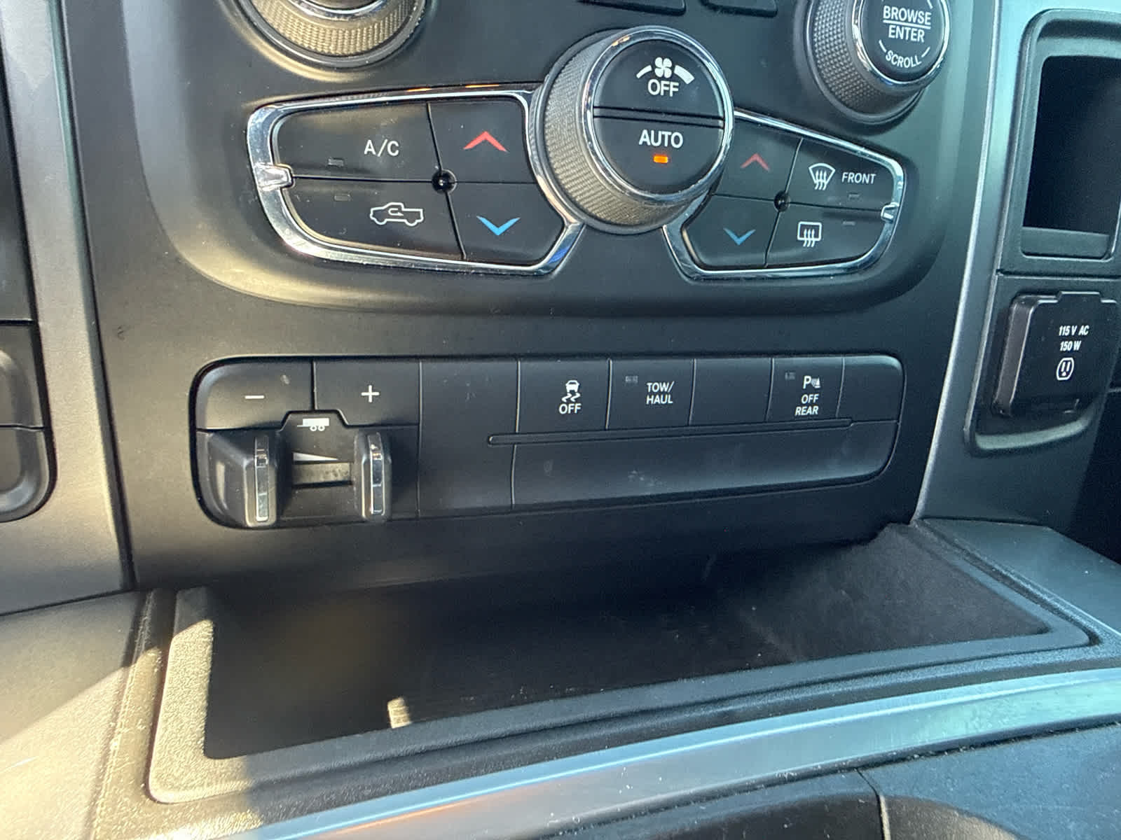 2021 RAM 1500 Classic Warlock Quad Cab 4x4 6'4' Box