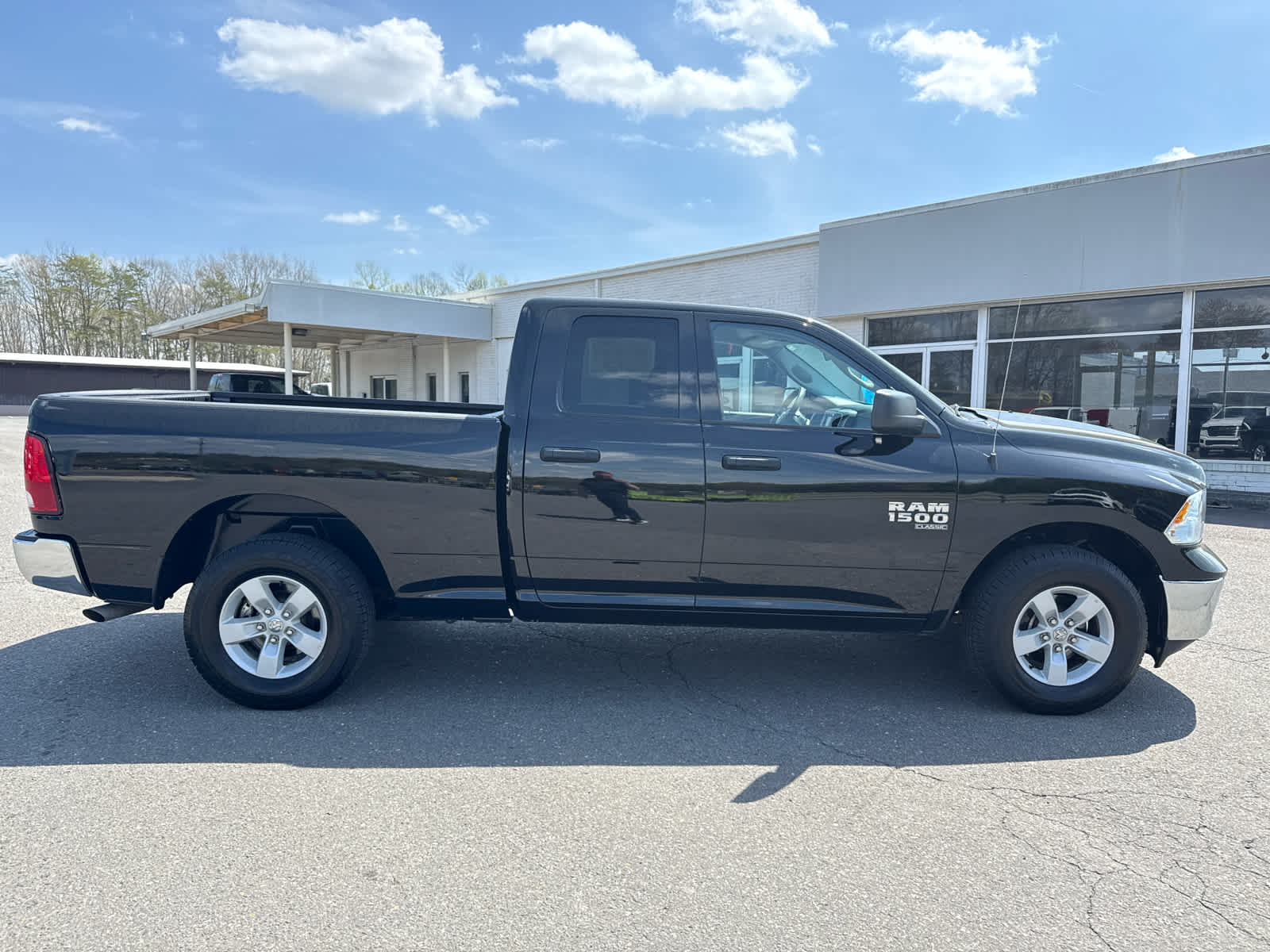 2024 RAM 1500 Classic SLT Quad Cab 4x4 6'4' Box