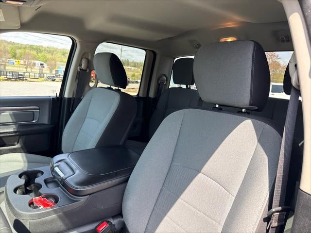 2024 RAM 1500 Classic SLT Quad Cab 4x4 6'4' Box