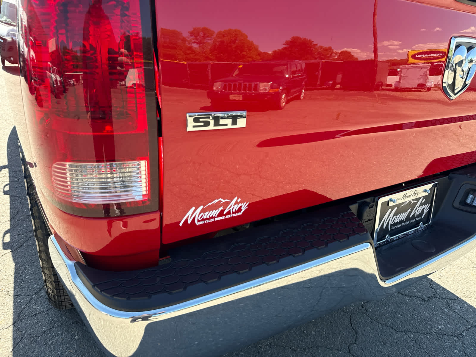2024 RAM 1500 Classic SLT Quad Cab 4x4 6'4' Box