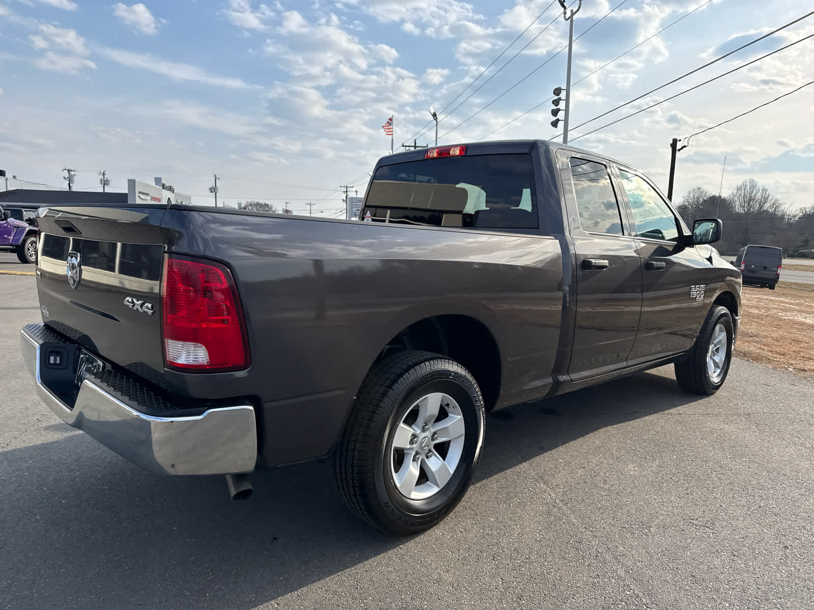 2024 RAM 1500 Classic SLT Quad Cab 4x4 6'4' Box