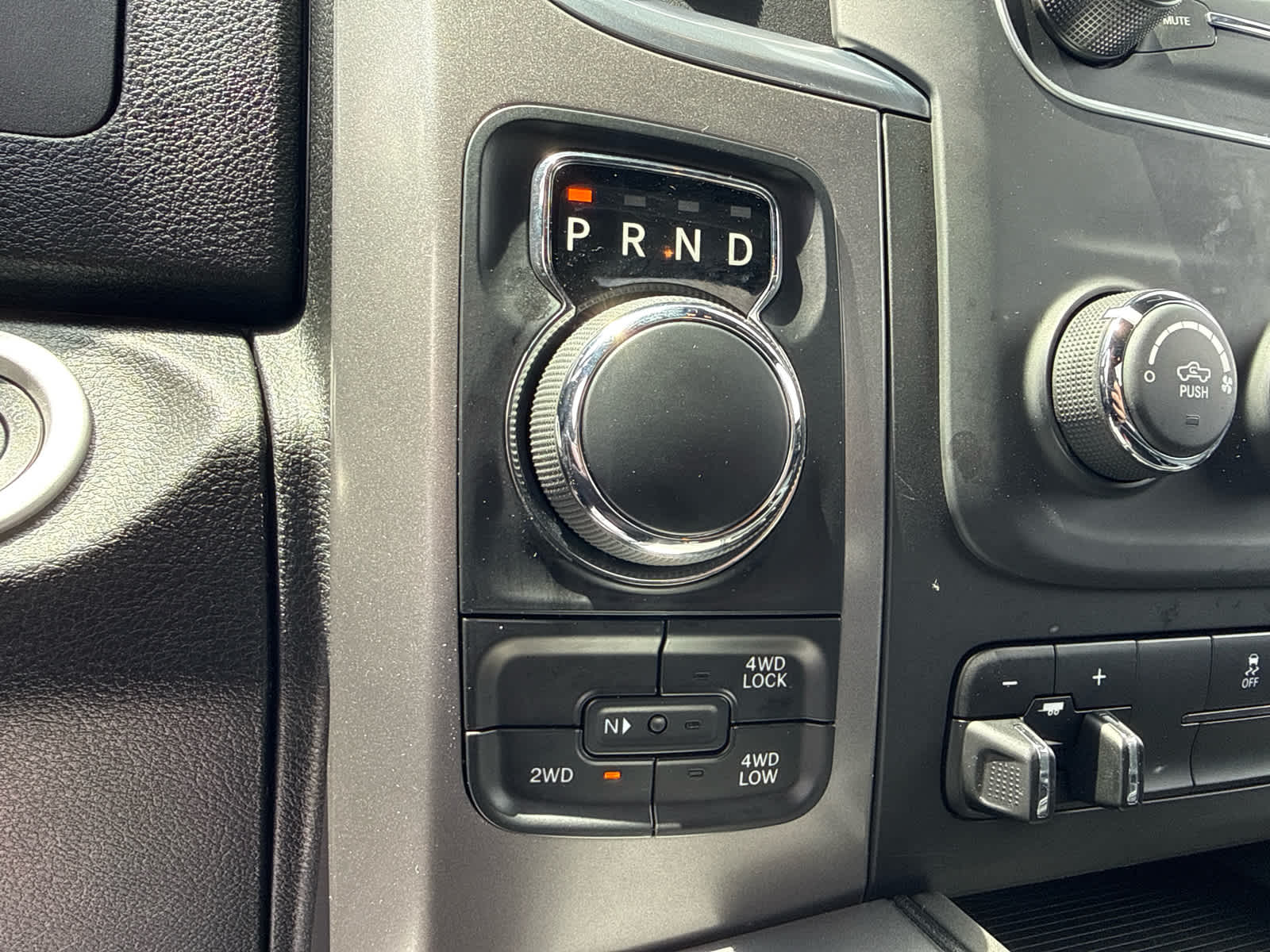 2024 RAM 1500 Classic Warlock Quad Cab 4x4 6'4' Box