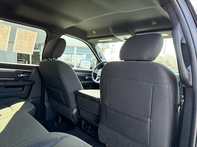 2024 RAM 1500 Classic Warlock Crew Cab 4x4 5'7' Box