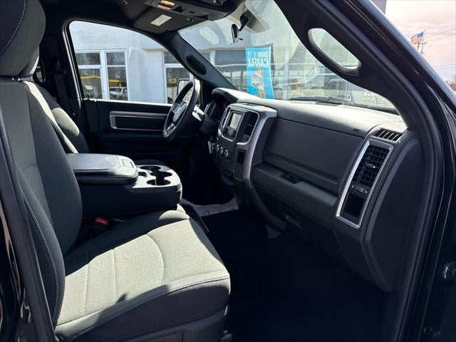 2024 RAM 1500 Classic Warlock Crew Cab 4x4 5'7' Box