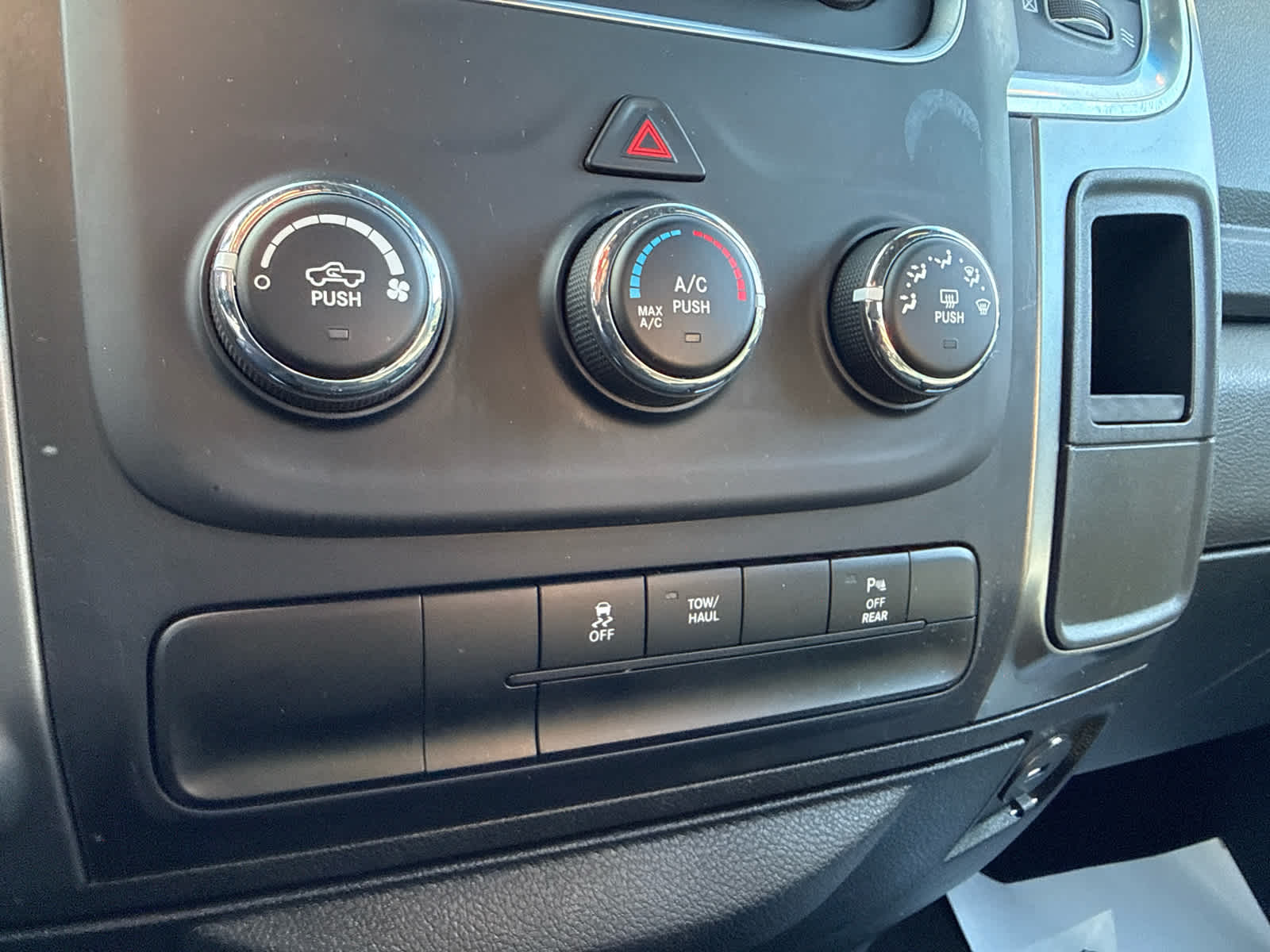 2024 RAM 1500 Classic Warlock Crew Cab 4x4 5'7' Box