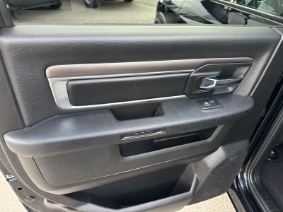 2024 RAM 1500 Classic Warlock Crew Cab 4x4 5'7' Box