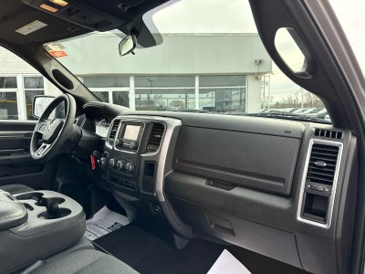 2024 RAM 1500 Classic Warlock Crew Cab 4x4 5'7' Box