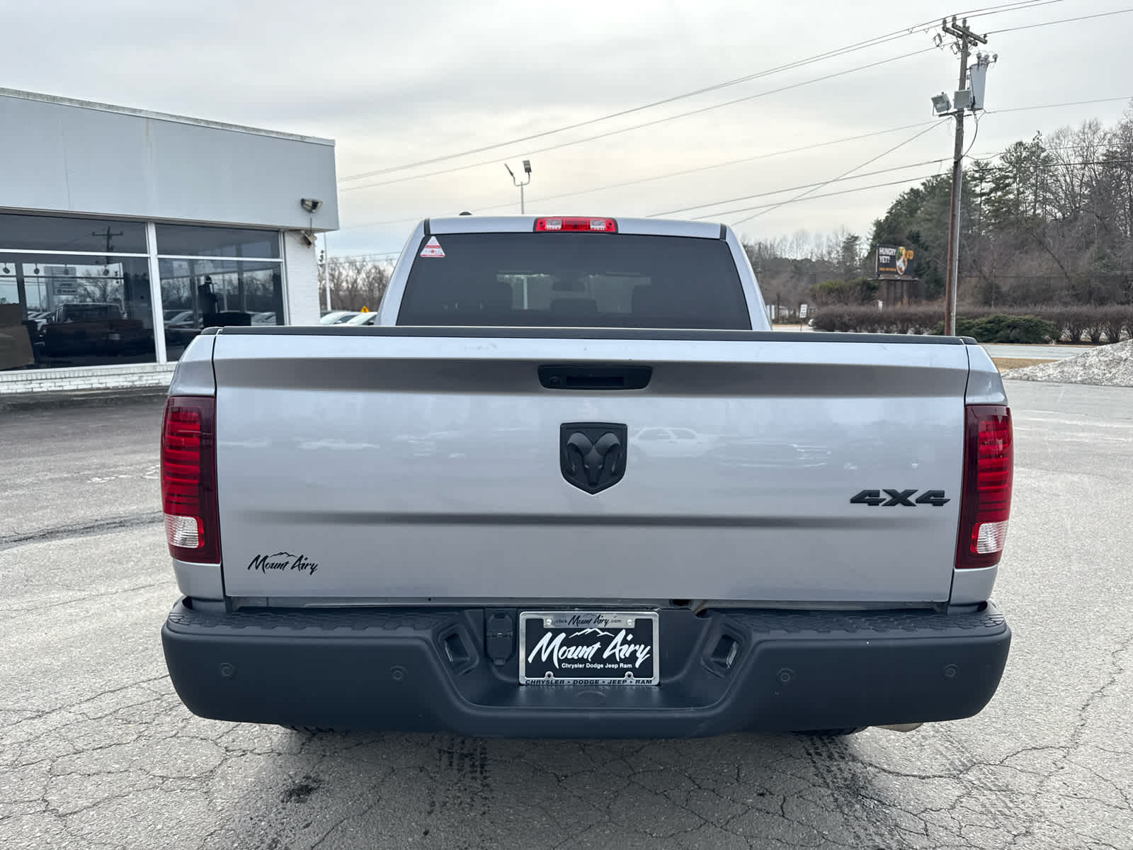 2024 RAM 1500 Classic Warlock Crew Cab 4x4 5'7' Box