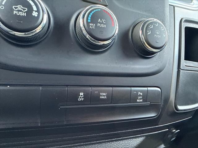 2024 RAM 1500 Classic Warlock Crew Cab 4x4 5'7' Box