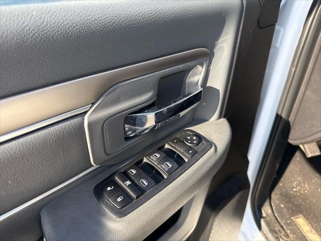 2019 RAM 1500 Classic Warlock Crew Cab 4x4 5'7' Box