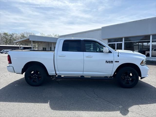 2017 RAM 1500 Night Crew Cab 4x4 5'7' Box