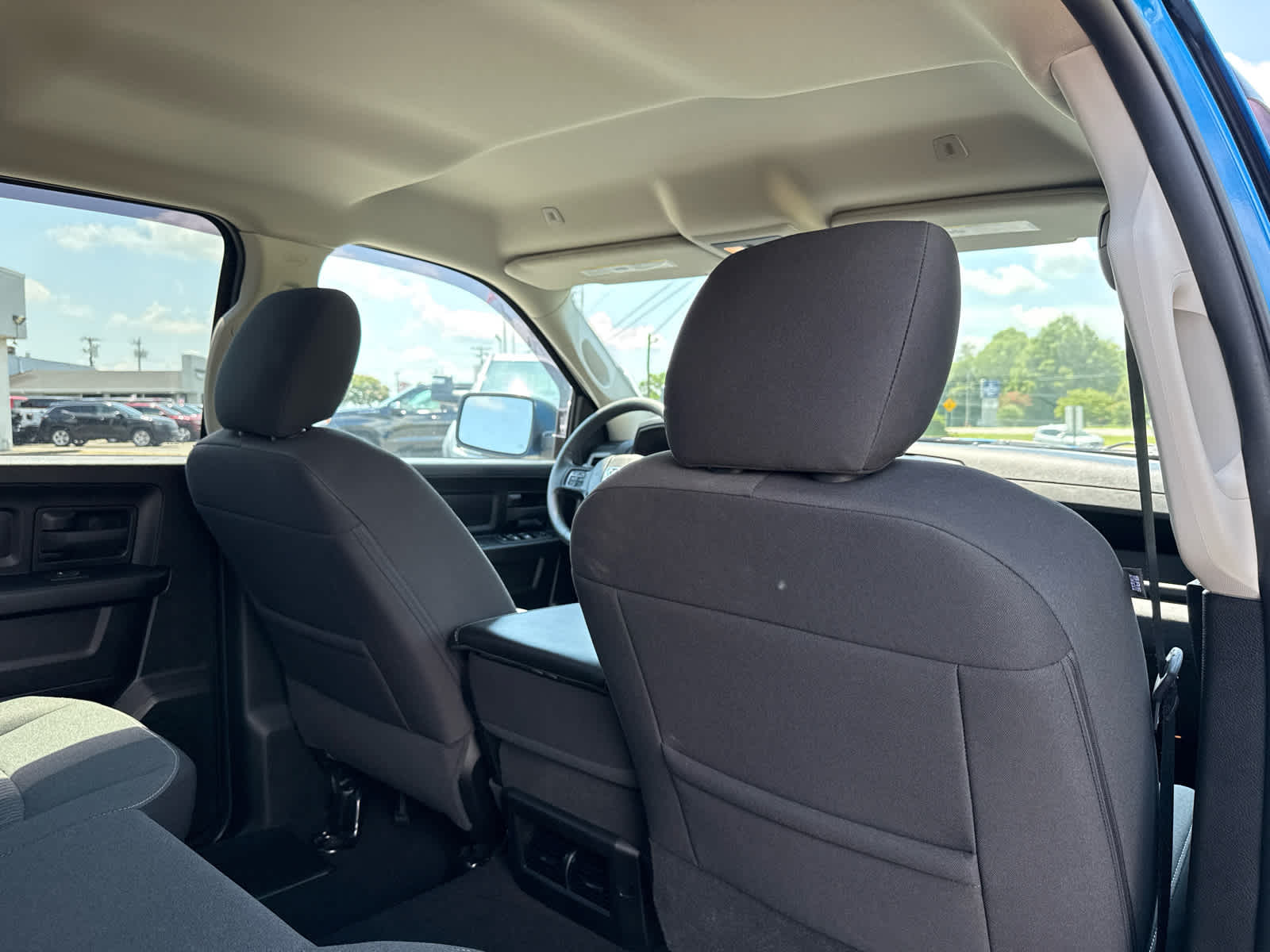 2023 RAM 1500 Classic Tradesman Crew Cab 4x4 6'4' Box