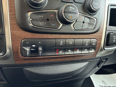 2018 RAM 1500 Laramie Crew Cab 4x4 6'4' Box