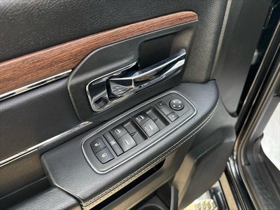 2018 RAM 1500 Laramie Crew Cab 4x4 6'4' Box