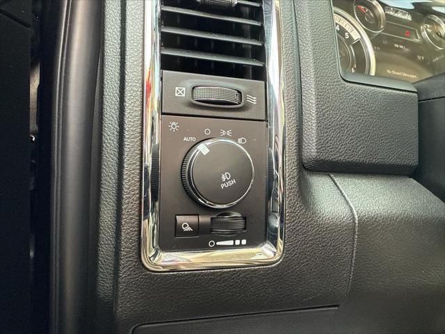 2018 RAM 1500 Laramie Crew Cab 4x4 6'4' Box