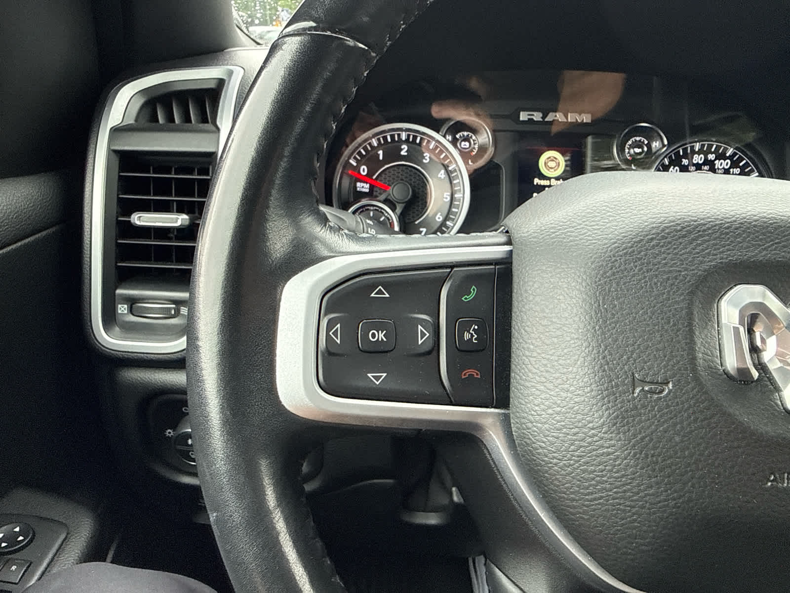 2020 RAM 1500 Big Horn Crew Cab 4x2 5'7' Box