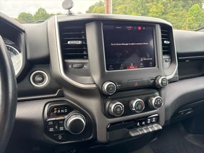2022 RAM 1500 Big Horn Crew Cab 4x4 5'7' Box