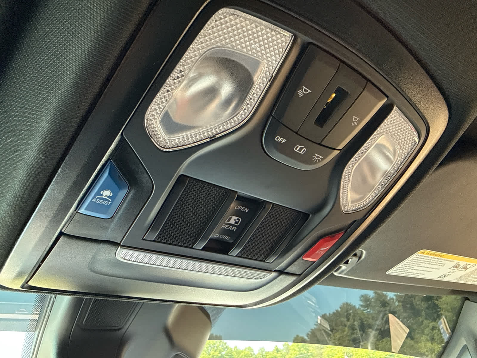 2025 RAM 1500 Tradesman Crew Cab 4x4 5'7' Box