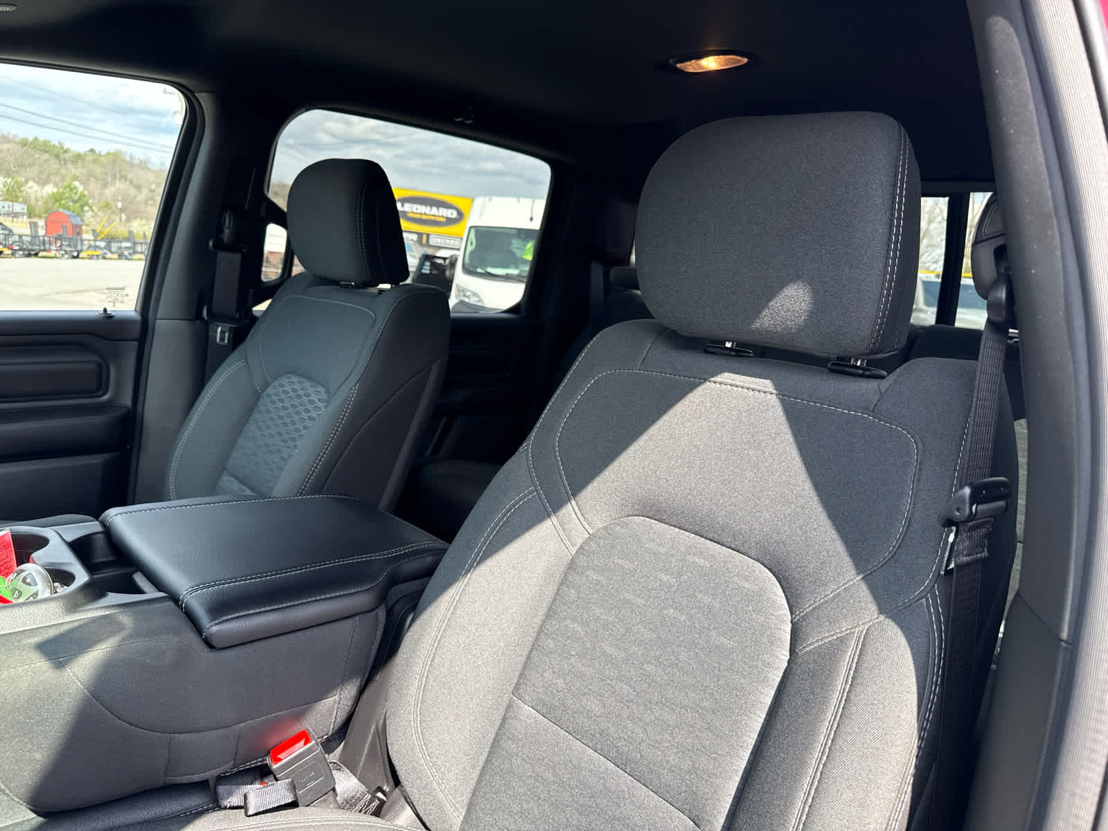 2025 RAM 1500 Tradesman Crew Cab 4x4 5'7' Box